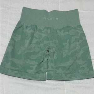 NVGTN Camo Green Women's Biker Gym Shorts